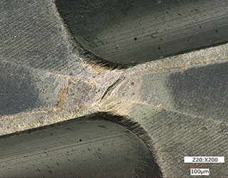 Observation of a cracked mill blade
